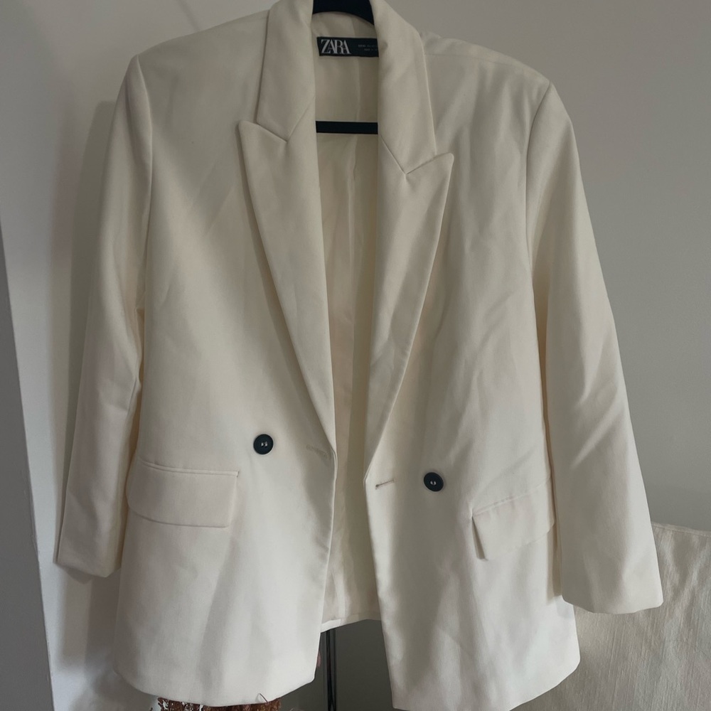 Zara Oversized White Blazer